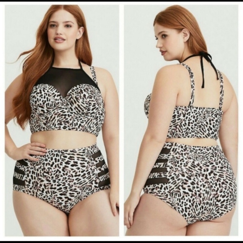 NWT Leopard print mesh bikini top